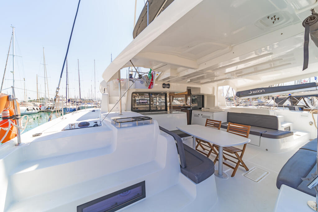 Catamaran 