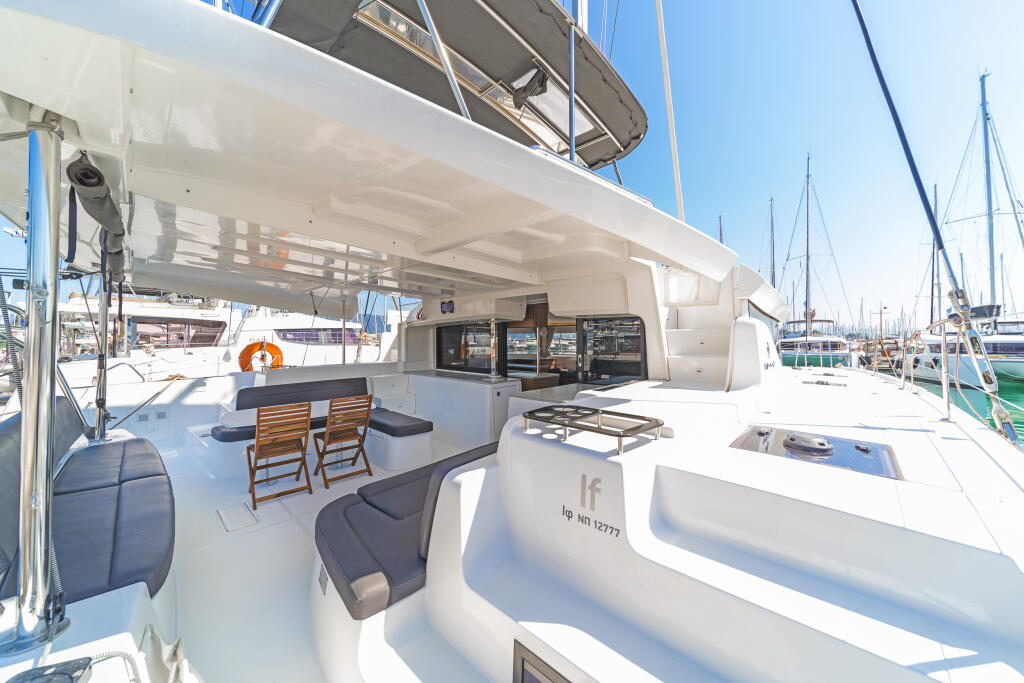 Catamaran 