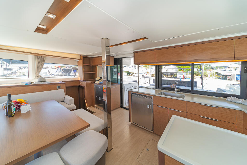Catamaran 