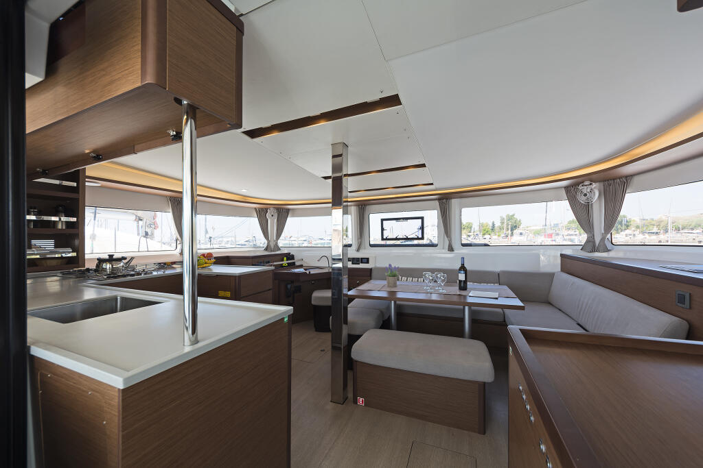 Catamaran 