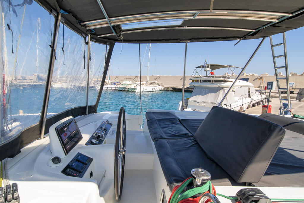 Catamaran 