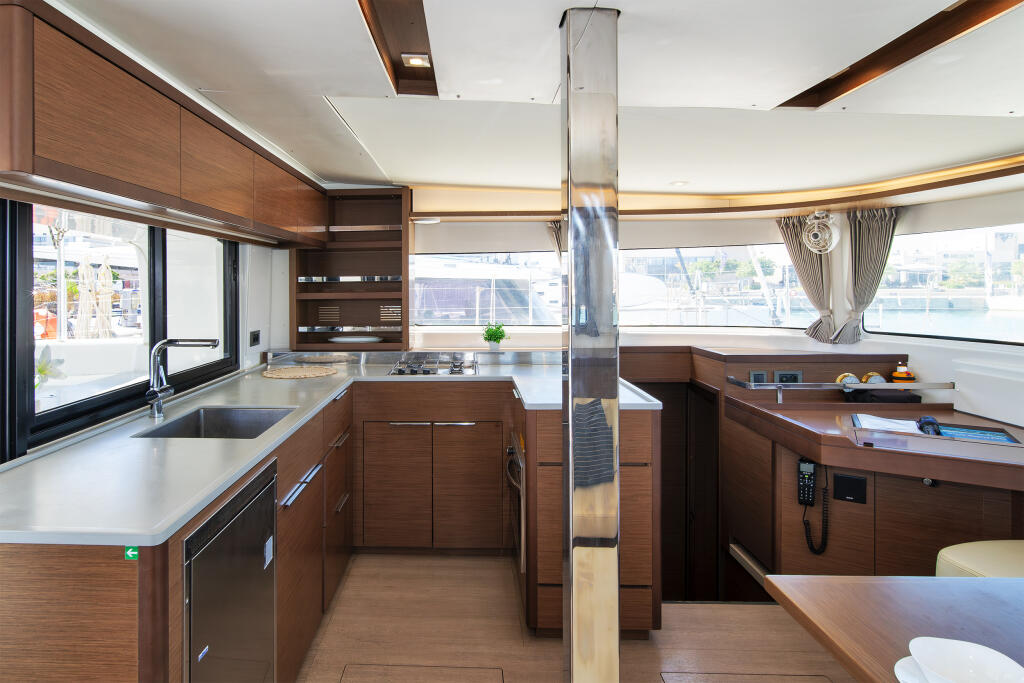 Catamaran 