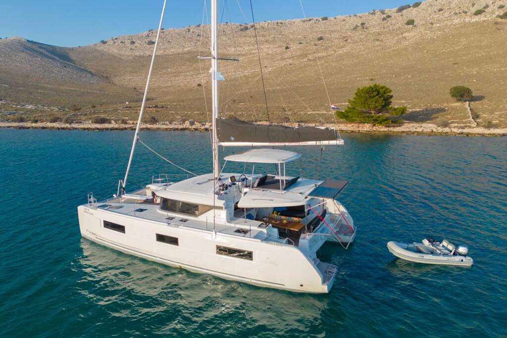 Catamaran 