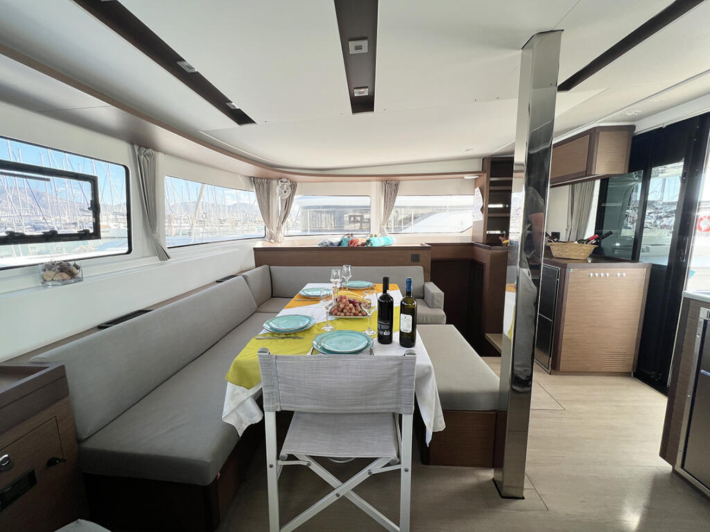 Catamaran 