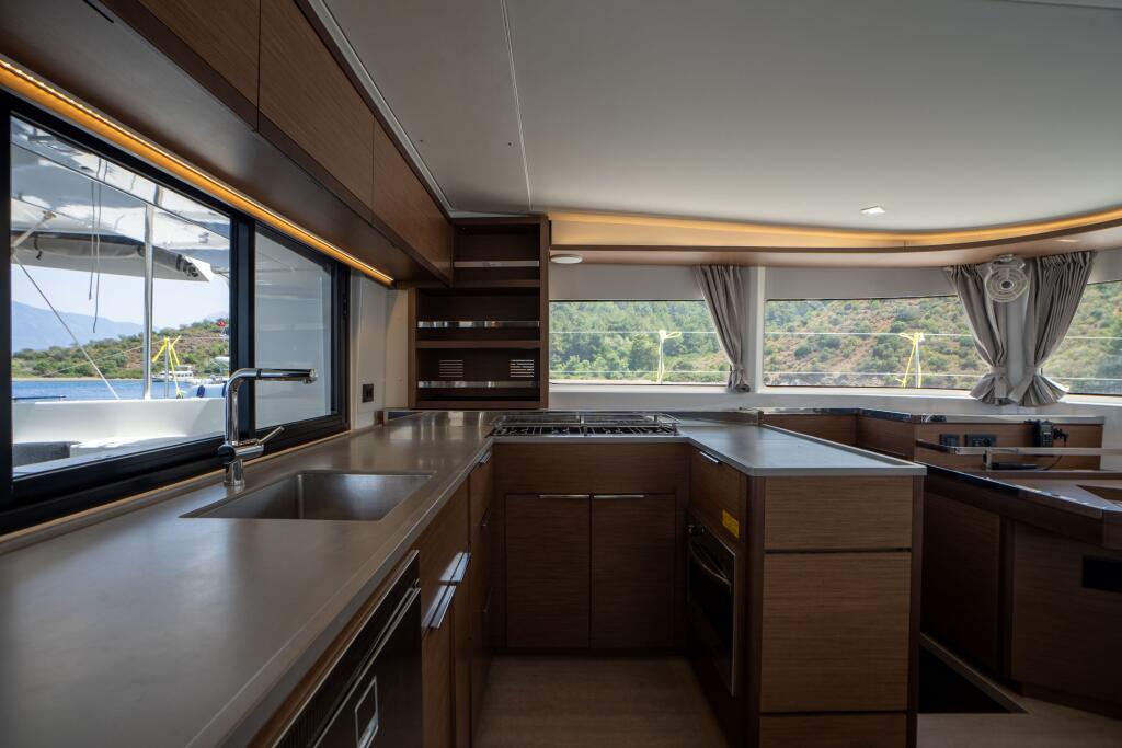 Catamaran 
