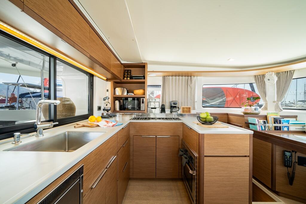 Catamaran 