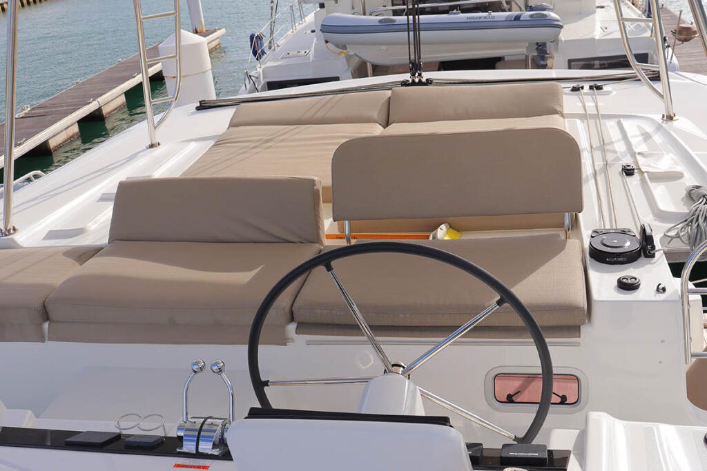 Catamaran 