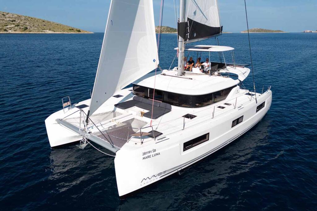 Catamaran 