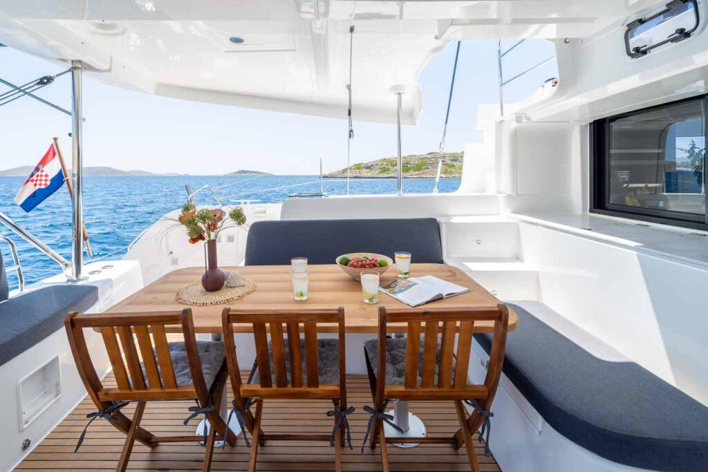 Catamaran 