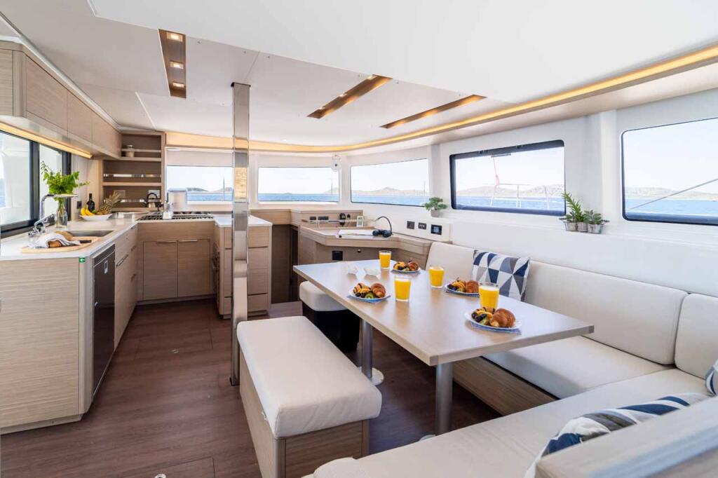 Catamaran 