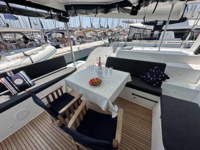 Catamaran 