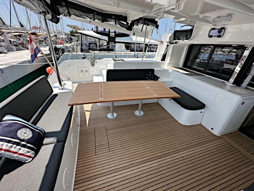 Catamaran 