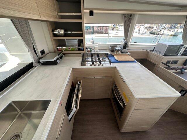 Catamaran 