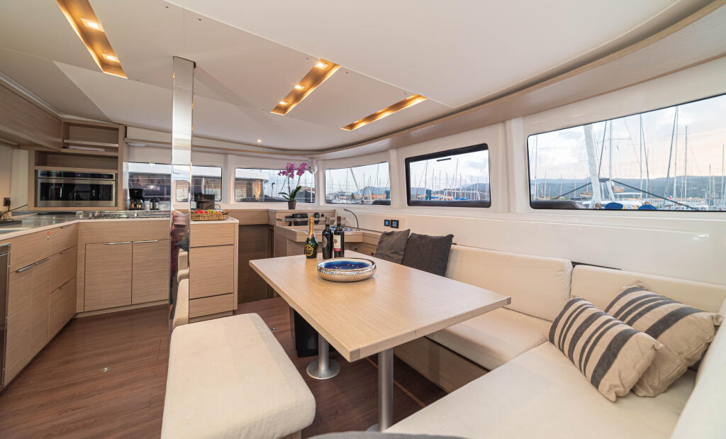 Catamaran 