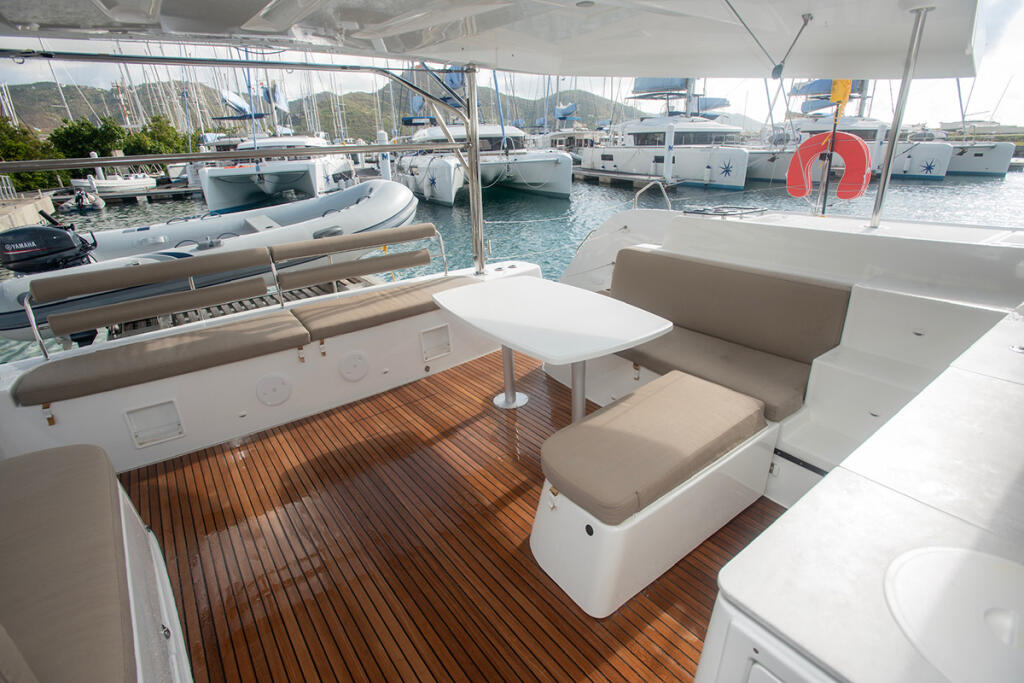 Catamaran 