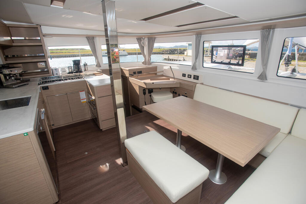Catamaran 