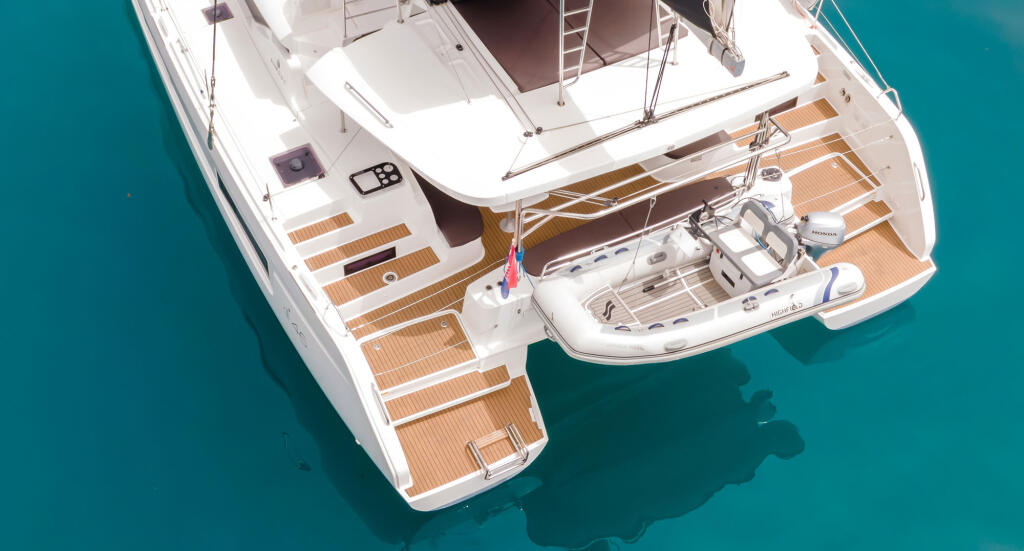 Catamaran 