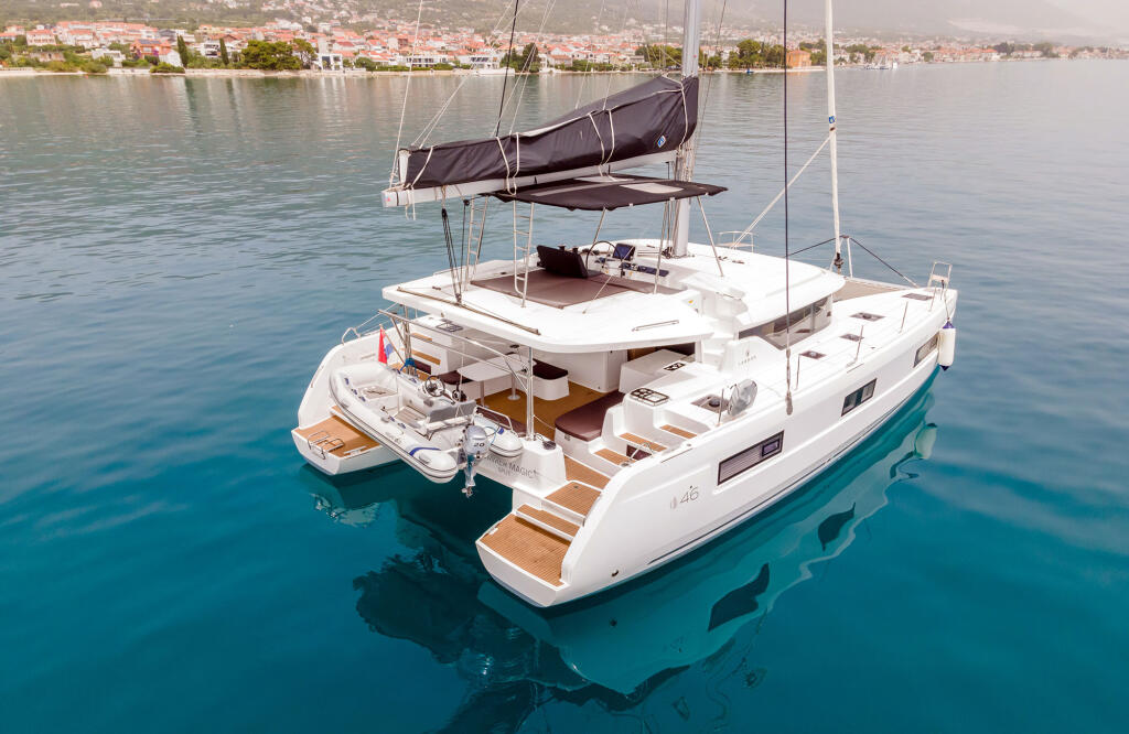 Catamaran 