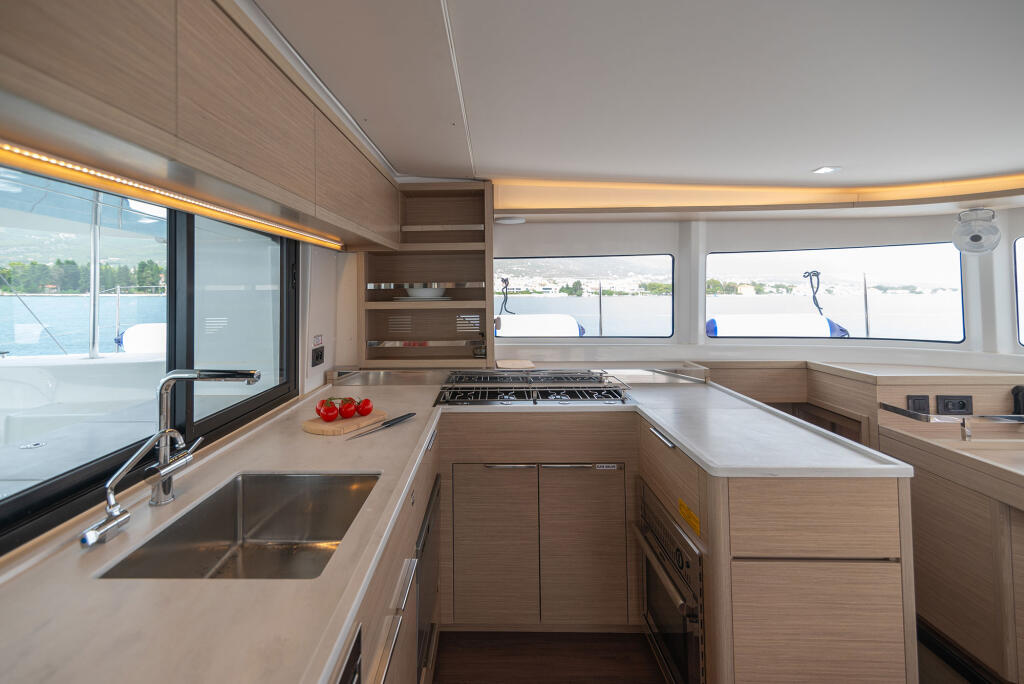 Catamaran 