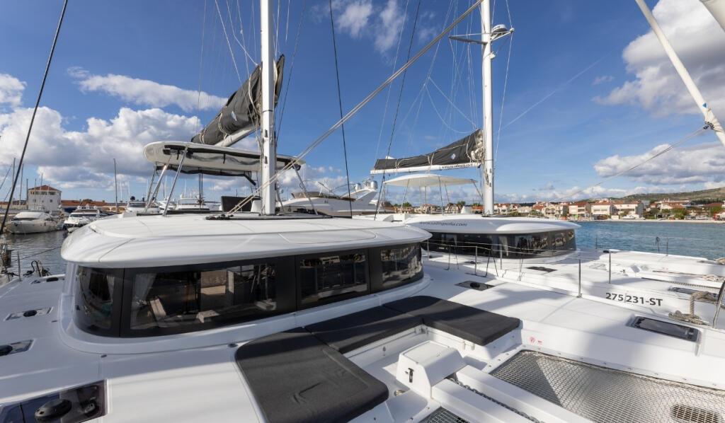 Catamaran 
