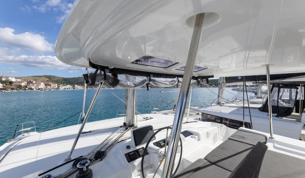 Catamaran 
