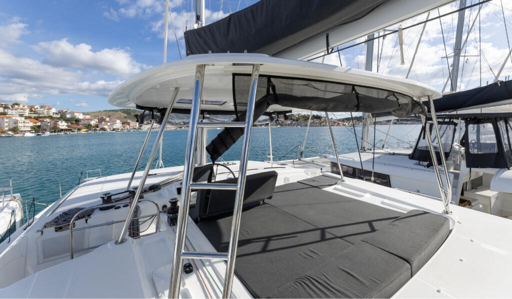 Catamaran 