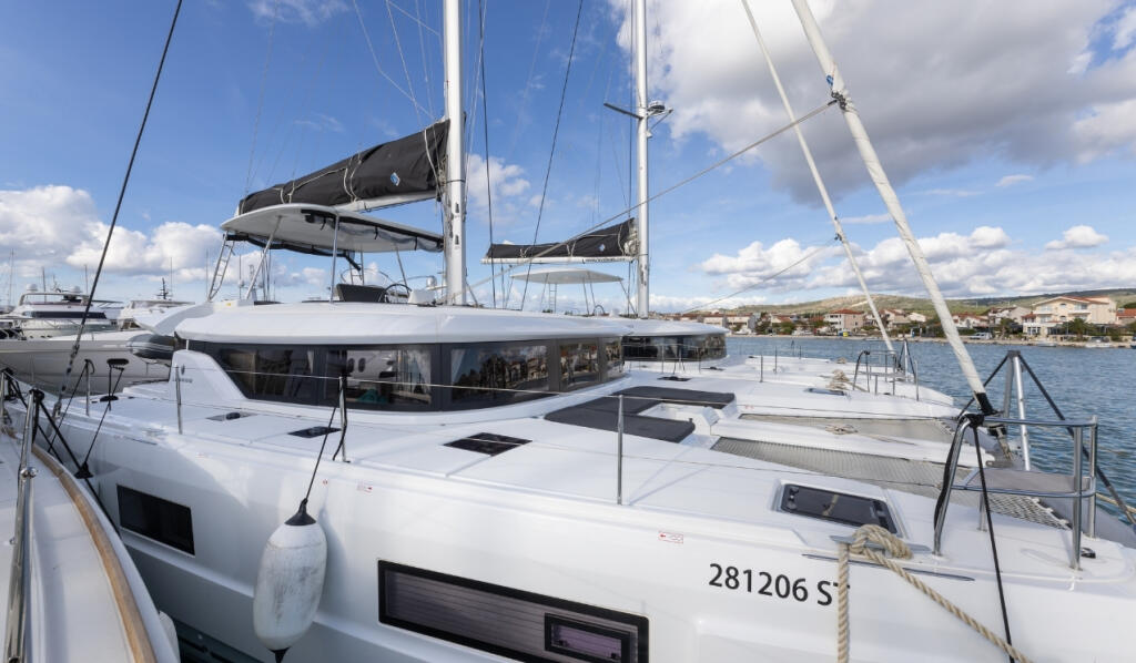Catamaran 