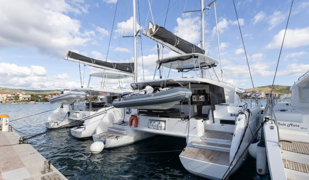 Catamaran 