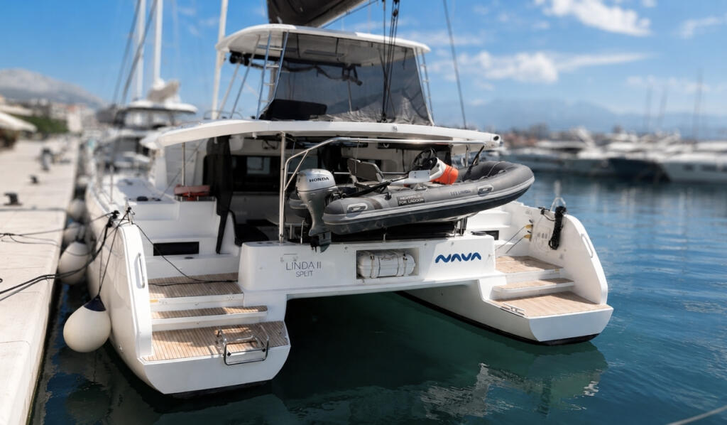 Catamaran 