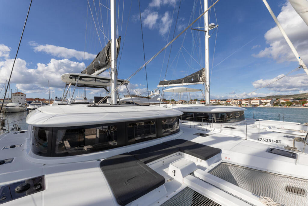 Catamaran 