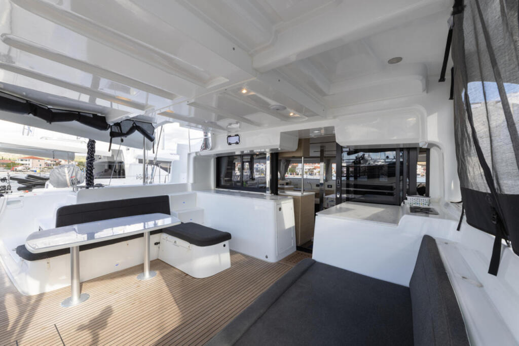 Catamaran 