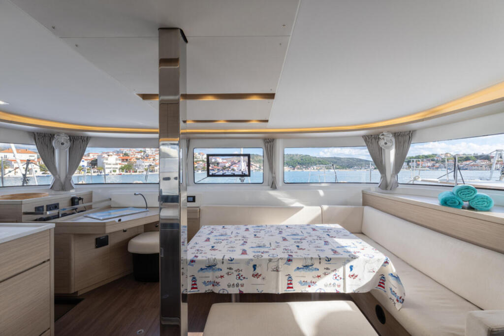 Catamaran 