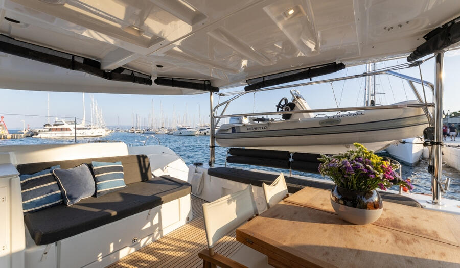 Catamaran 