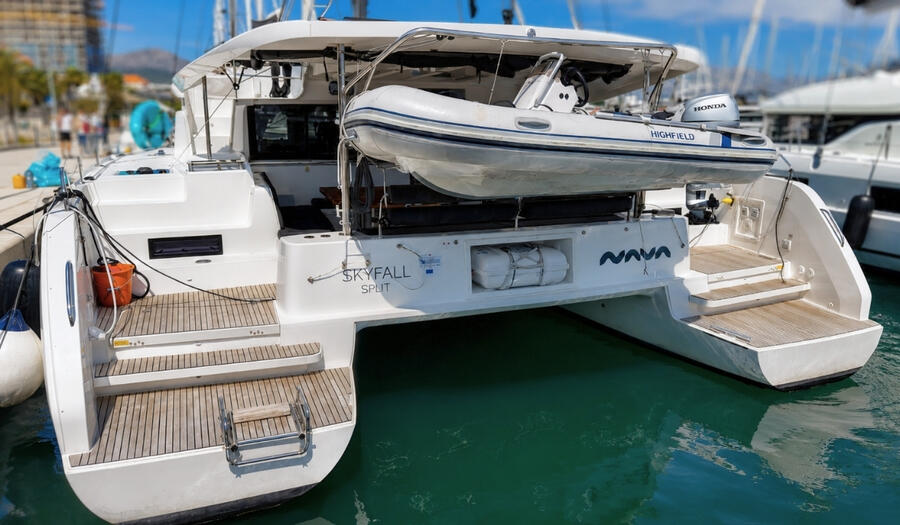 Catamaran 