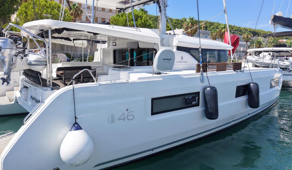 Catamaran 