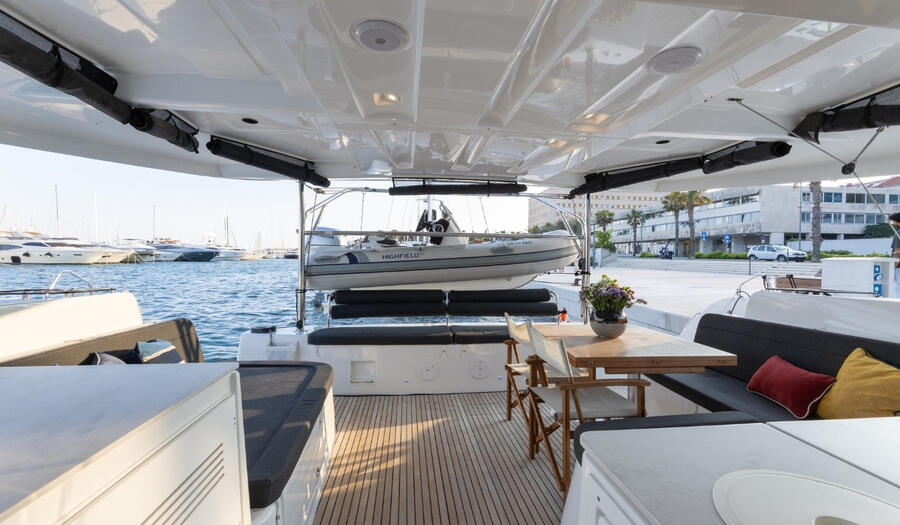 Catamaran 