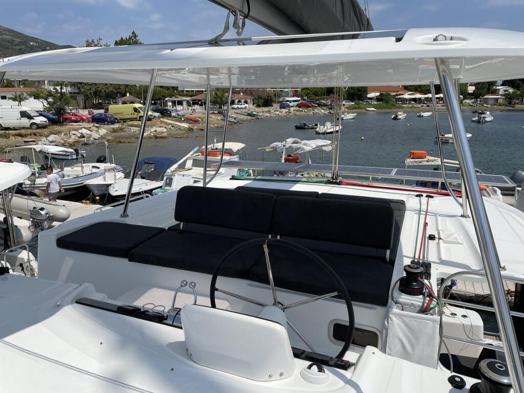Catamaran 