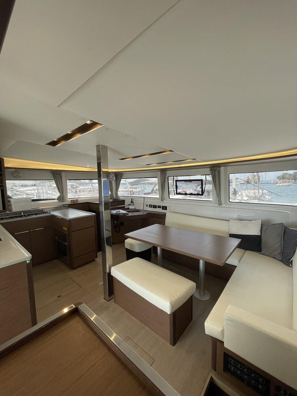 Catamaran 