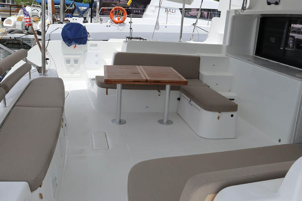 Catamaran 
