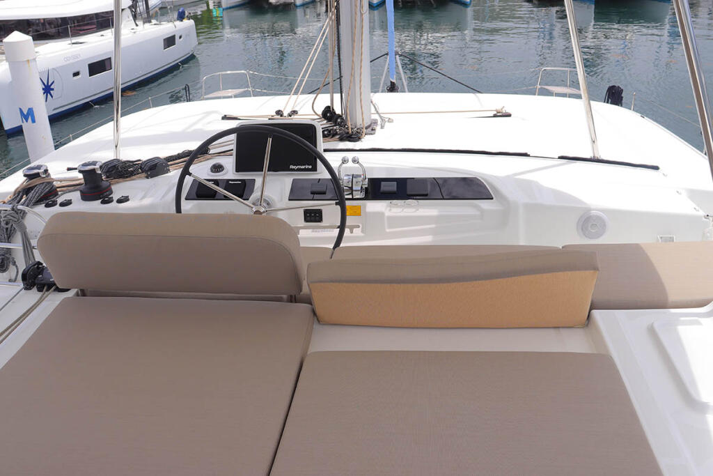 Catamaran 