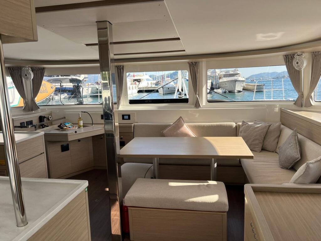 Catamaran 