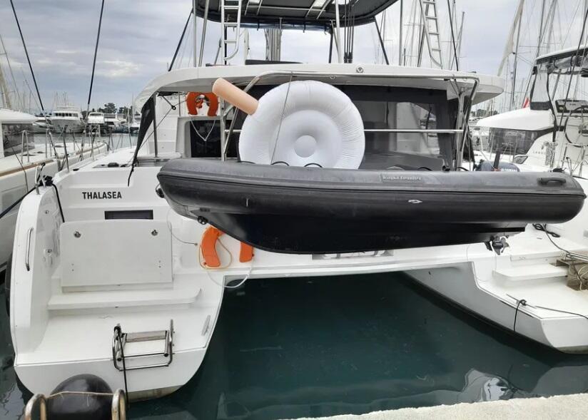 Catamaran 