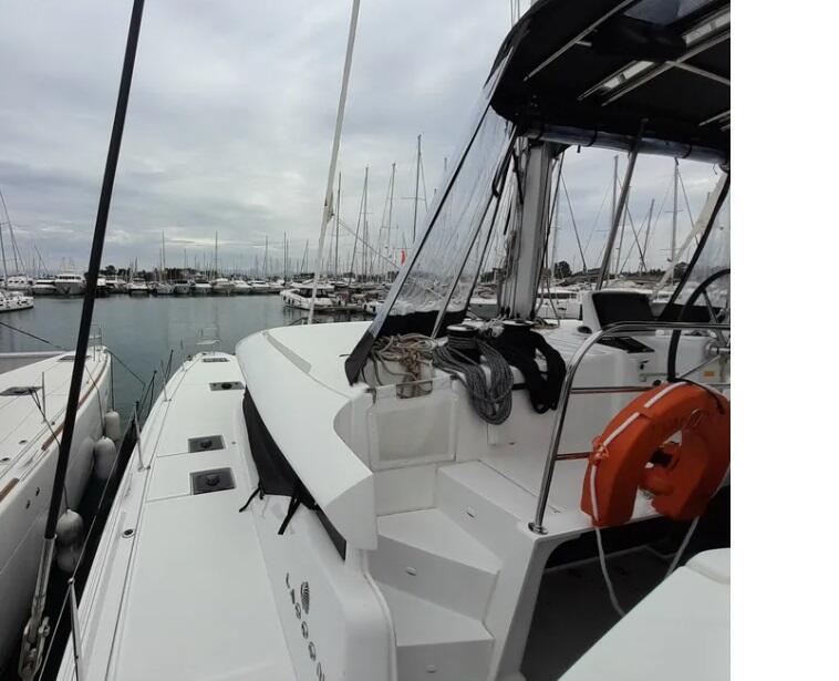 Catamaran 