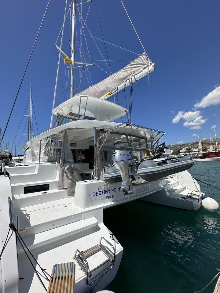 Catamaran 