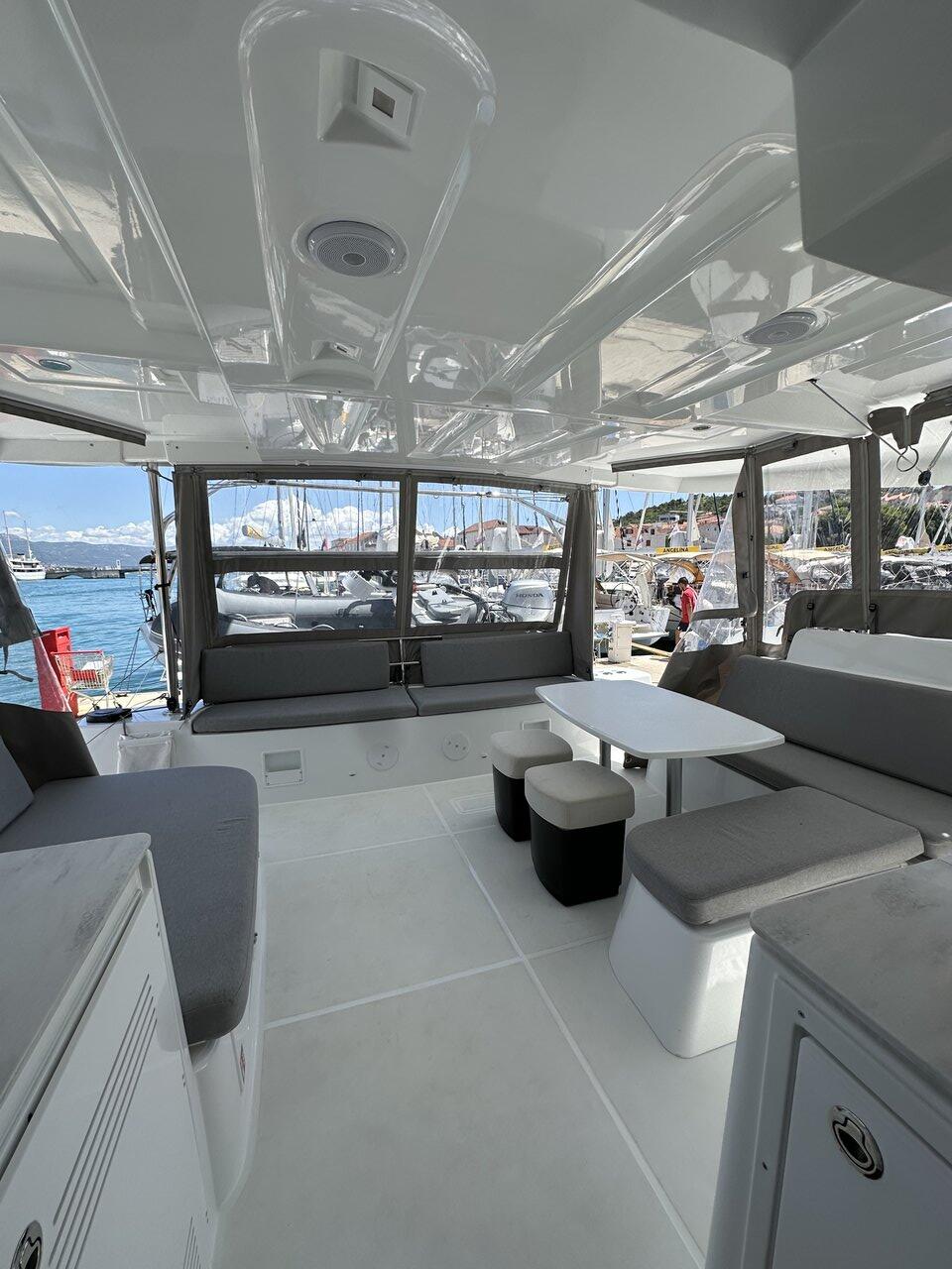 Catamaran 