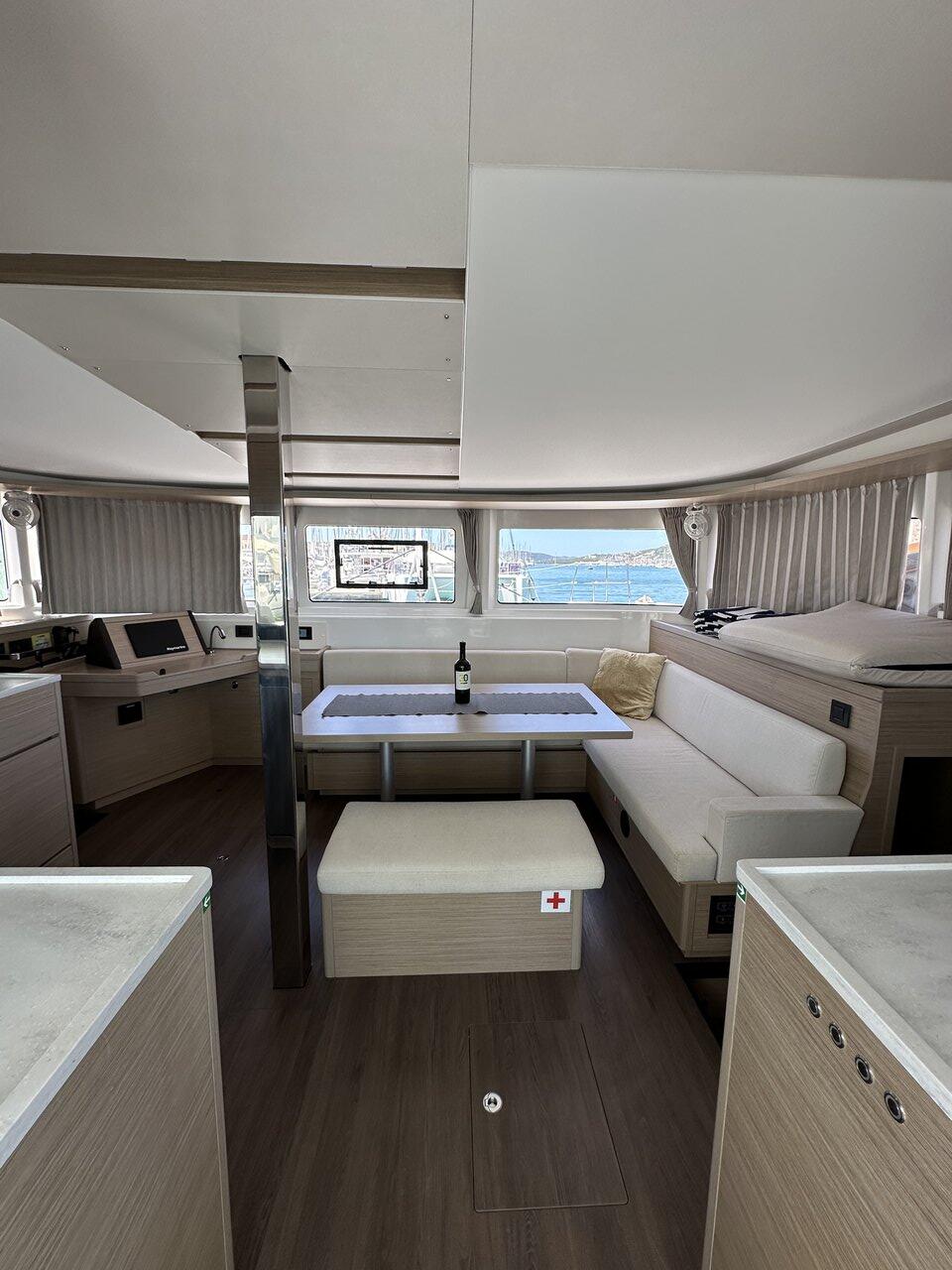 Catamaran 