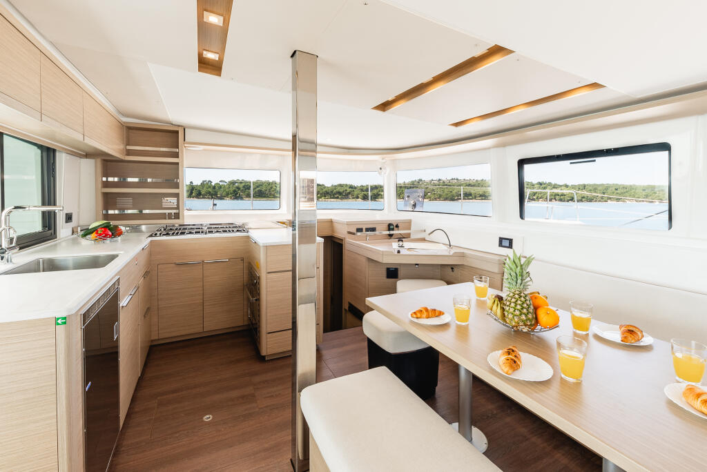 Catamaran 