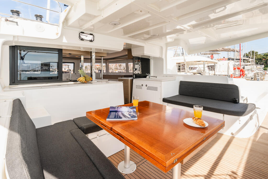 Catamaran 