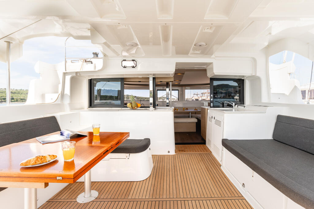 Catamaran 