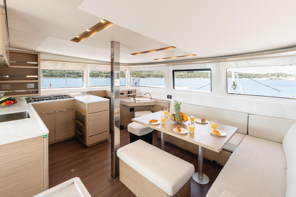 Catamaran 